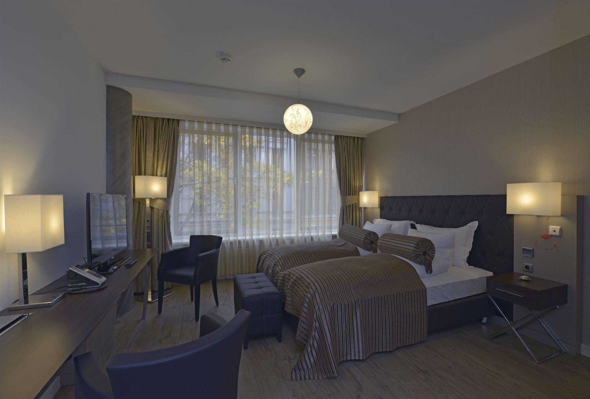 Hotel Vier Jahreszeiten Berlin City מראה חיצוני תמונה