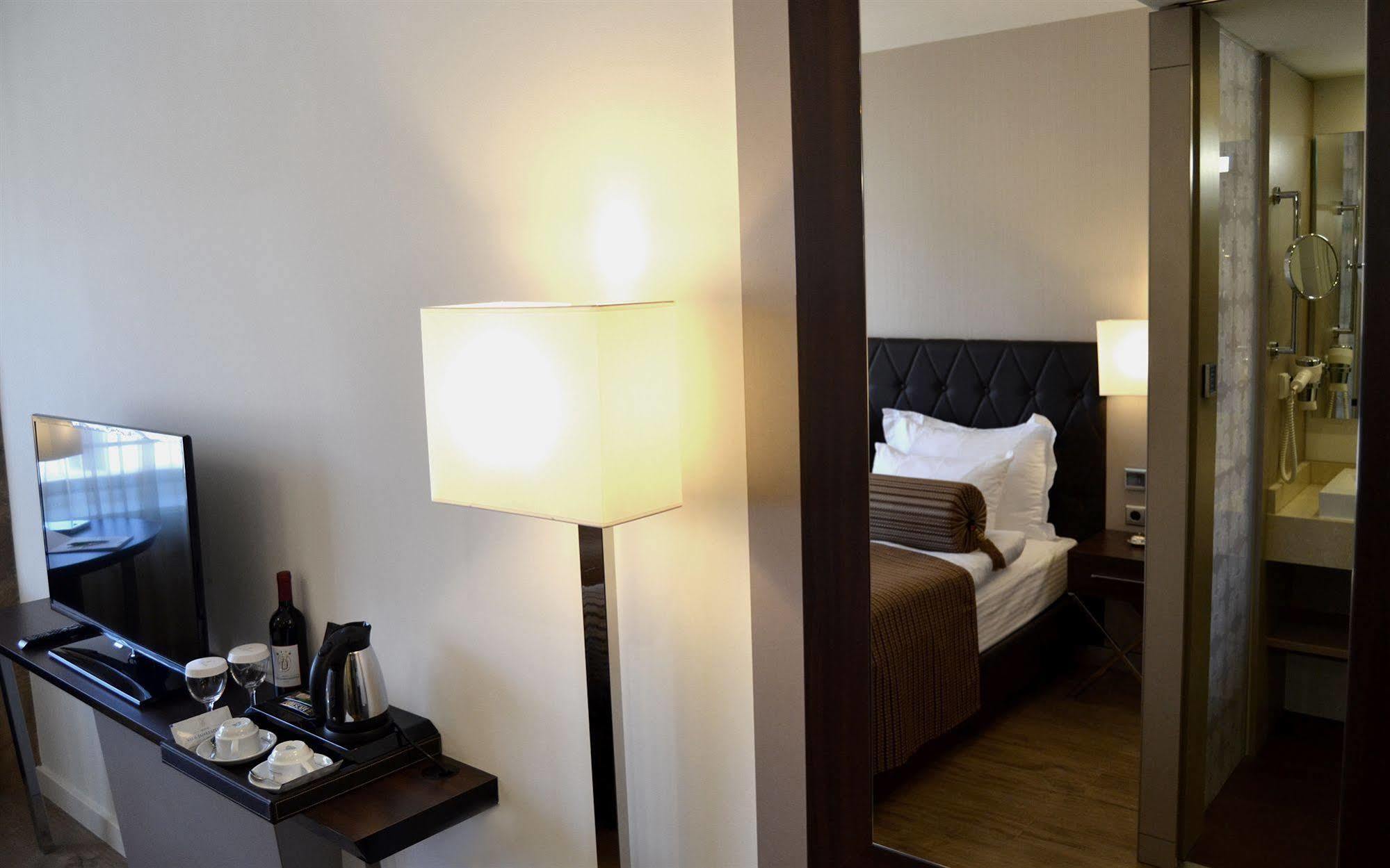 Hotel Vier Jahreszeiten Berlin City מראה חיצוני תמונה