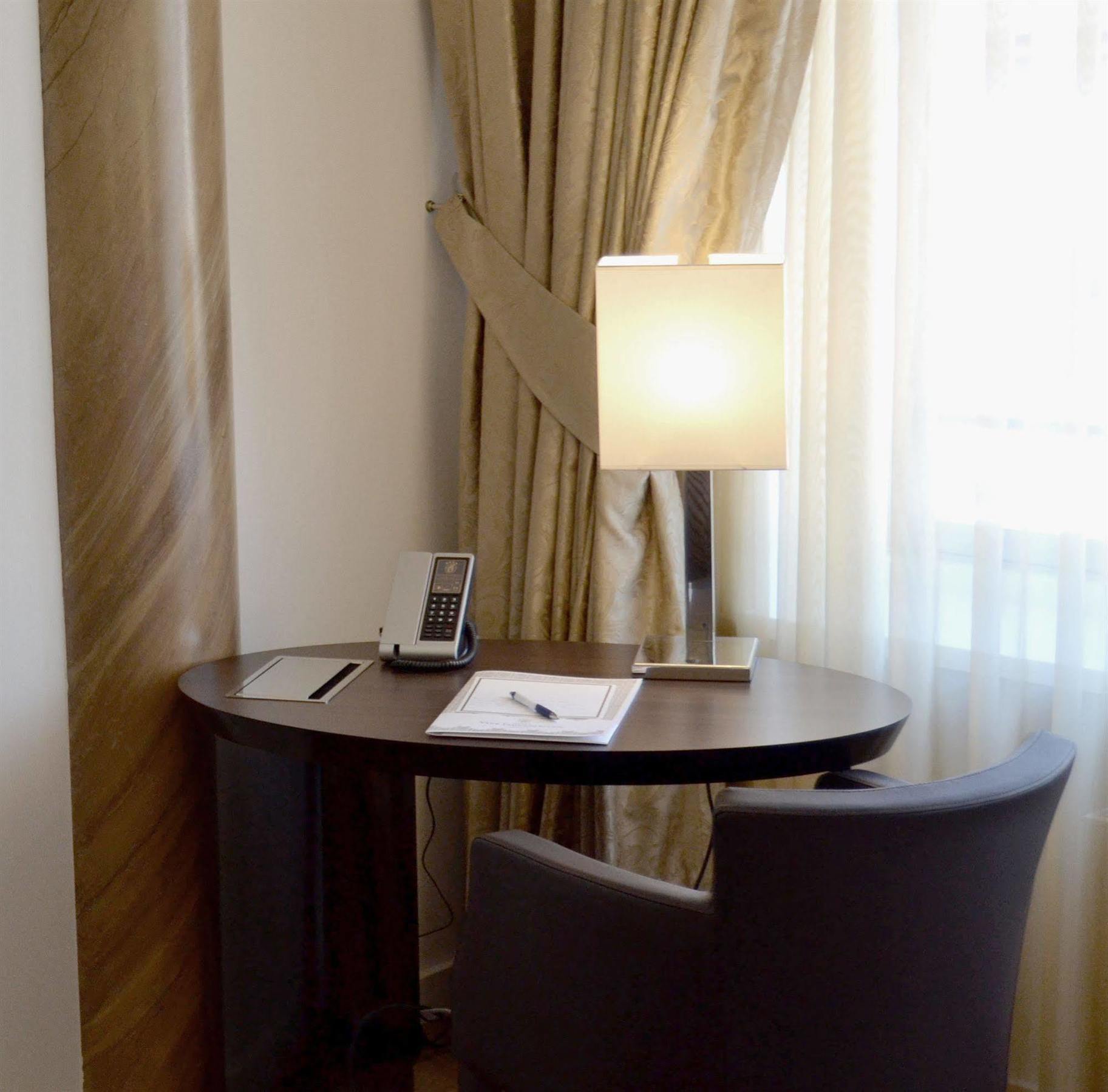 Hotel Vier Jahreszeiten Berlin City מראה חיצוני תמונה